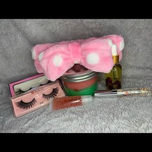 Noah’s Beauty Bundle 👑💋